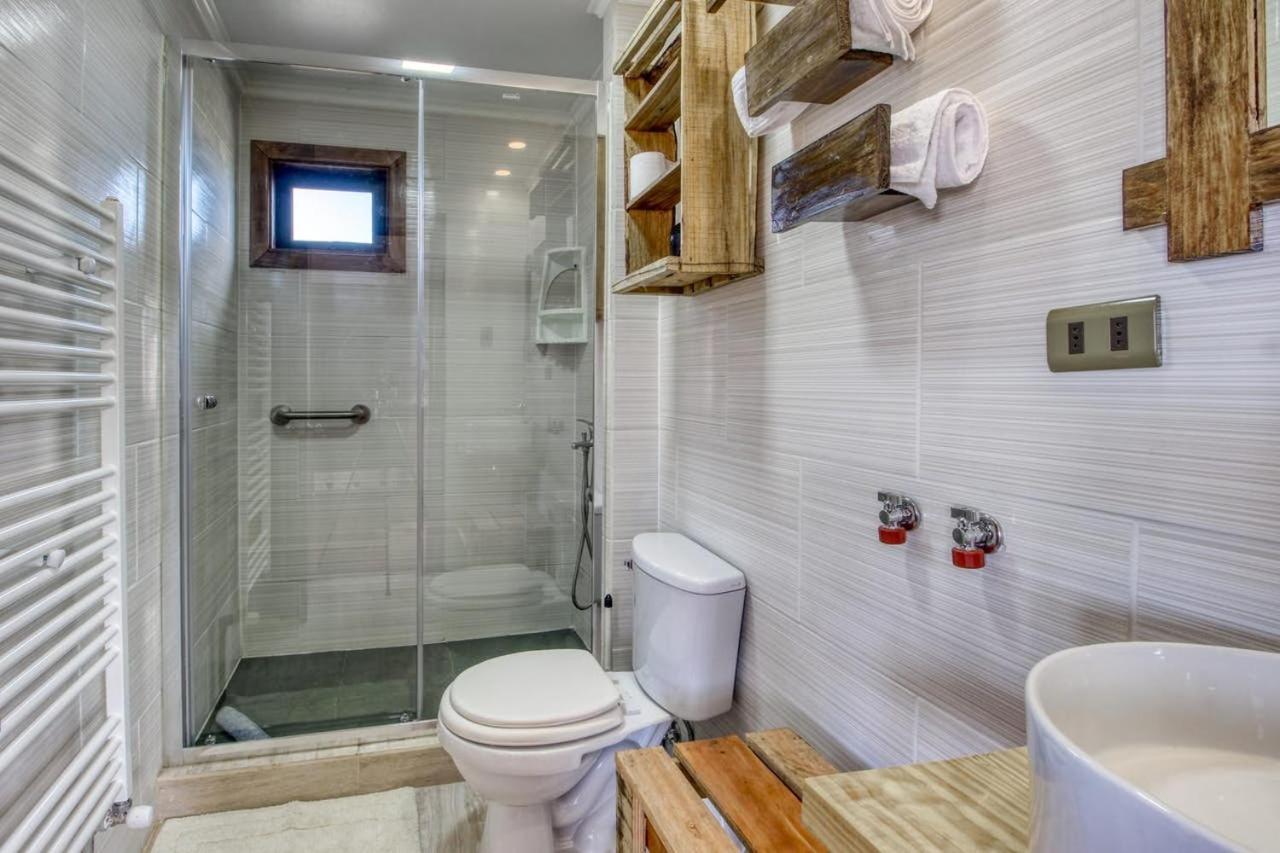 Cabanas Natales Rotundo 푸에르토나탈레스 외부 사진